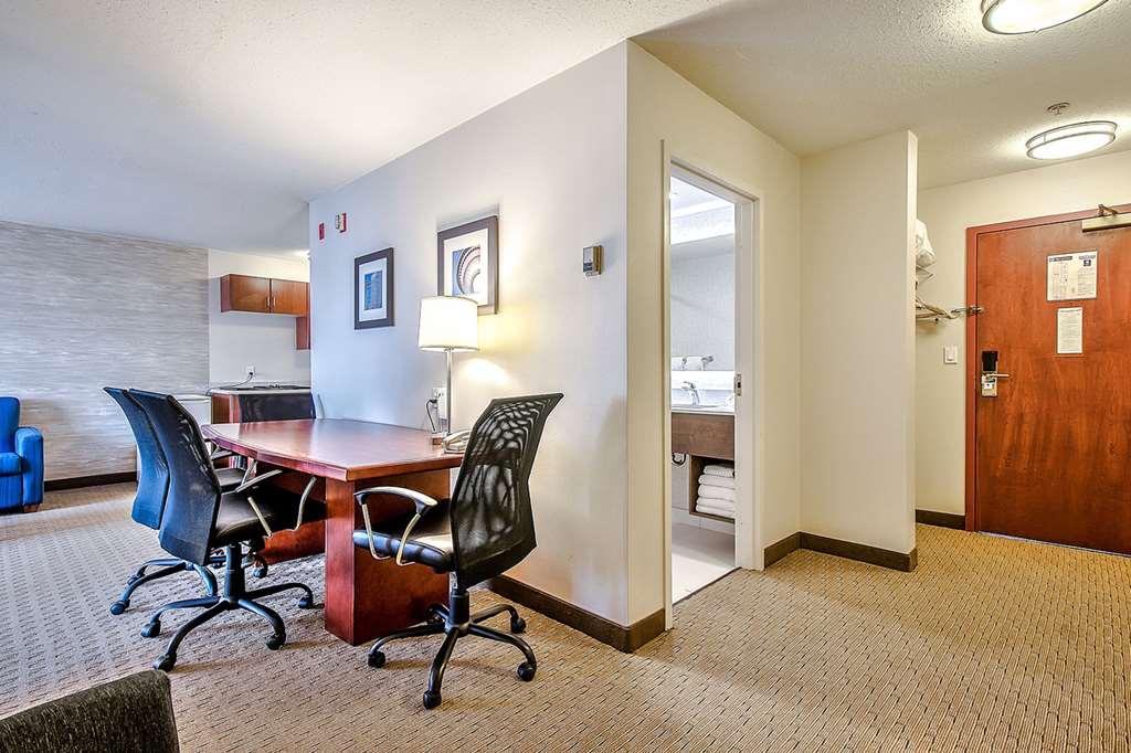 Comfort Inn & Suites South Calgary Pokój zdjęcie