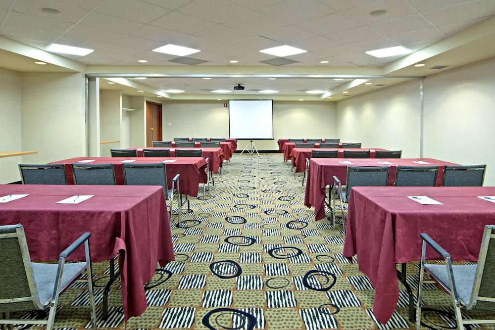 Comfort Inn & Suites South Calgary Zewnętrze zdjęcie