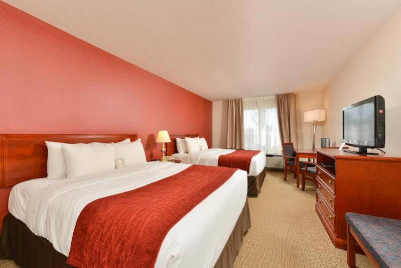 Comfort Inn & Suites South Calgary Zewnętrze zdjęcie