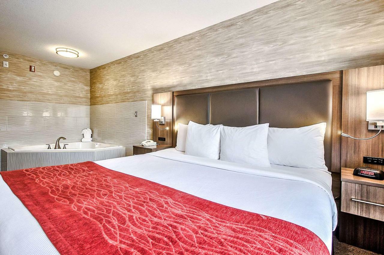 Comfort Inn & Suites South Calgary Zewnętrze zdjęcie