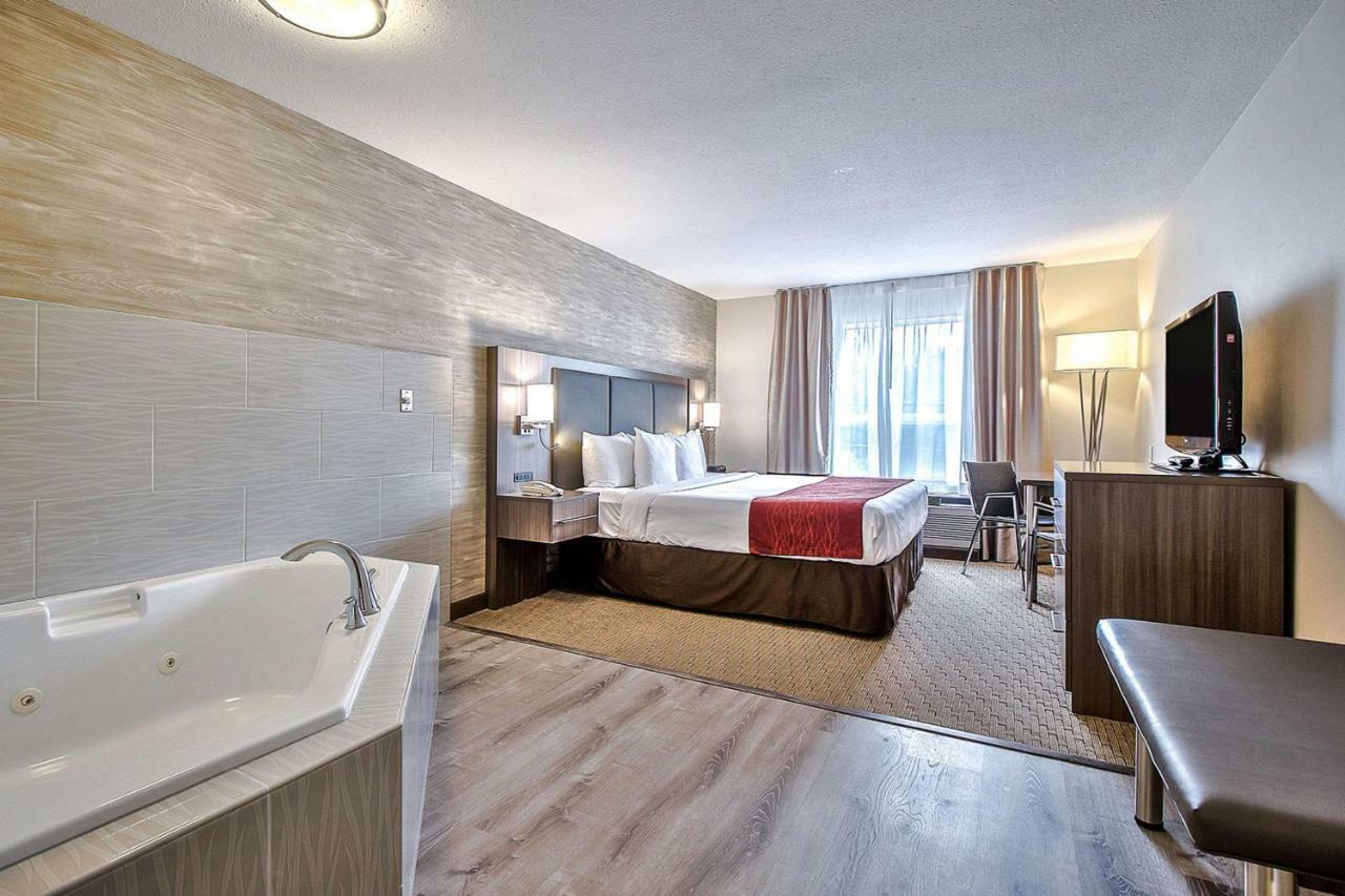 Comfort Inn & Suites South Calgary Zewnętrze zdjęcie